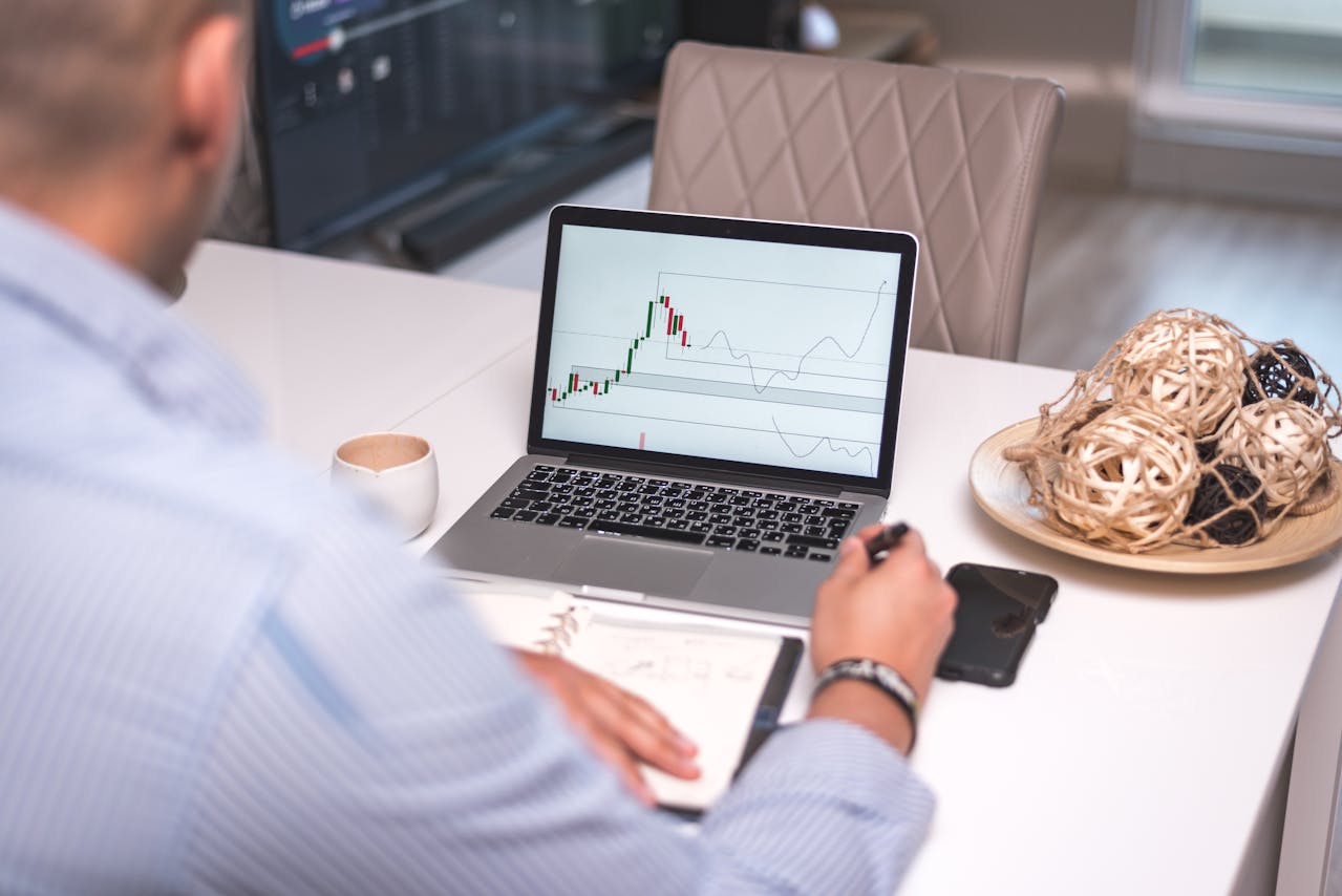 Why Use Screenshot Apps on Mac if the System Already Has Built-in Tools